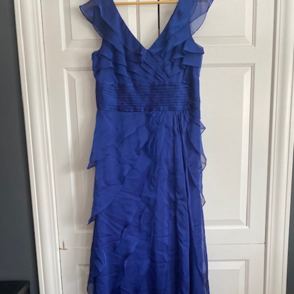 Adrianna Papell occasions dress 10 - blue evening gown, tiered